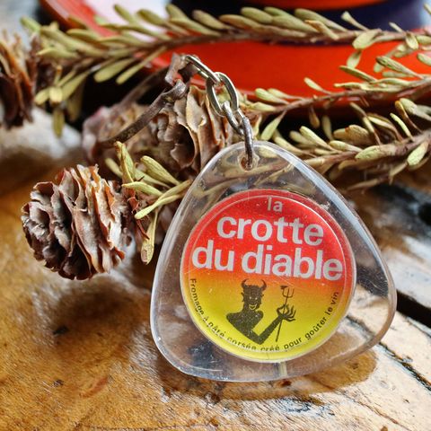 la crotte du diable チーズ フレンチキーホルダー