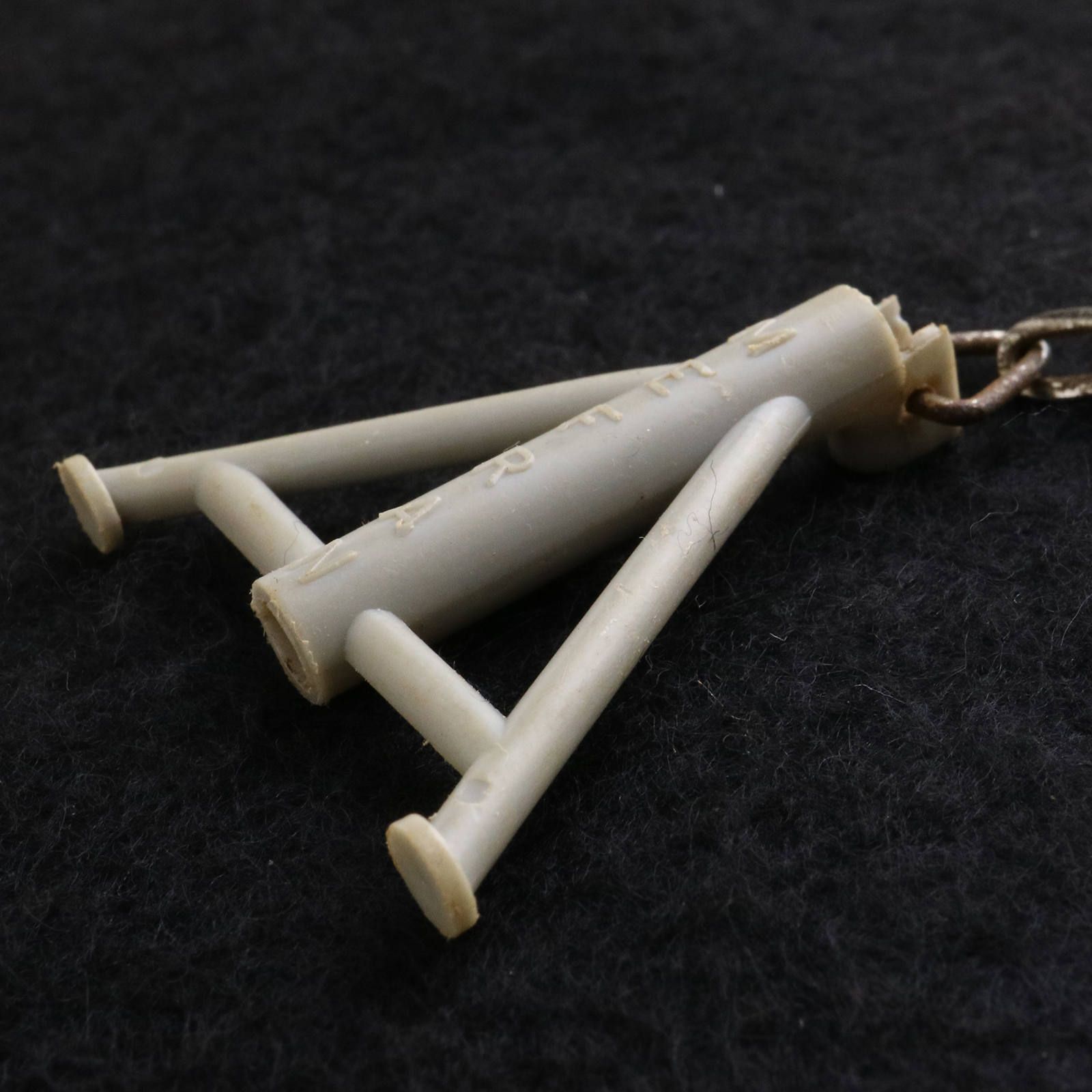 MEFRAN 足場 フレンチキーホルダー