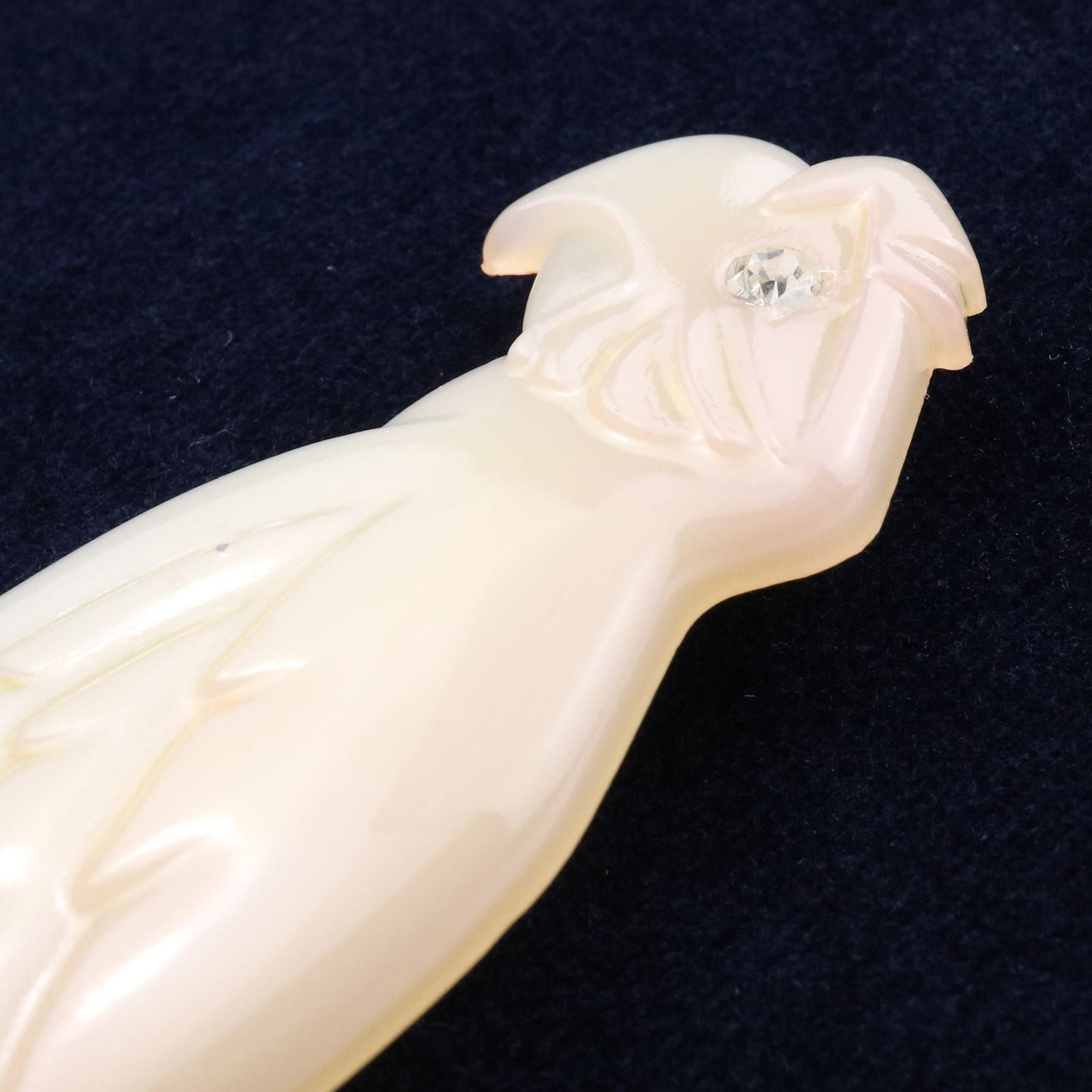 プラスチックブローチ「インコ」