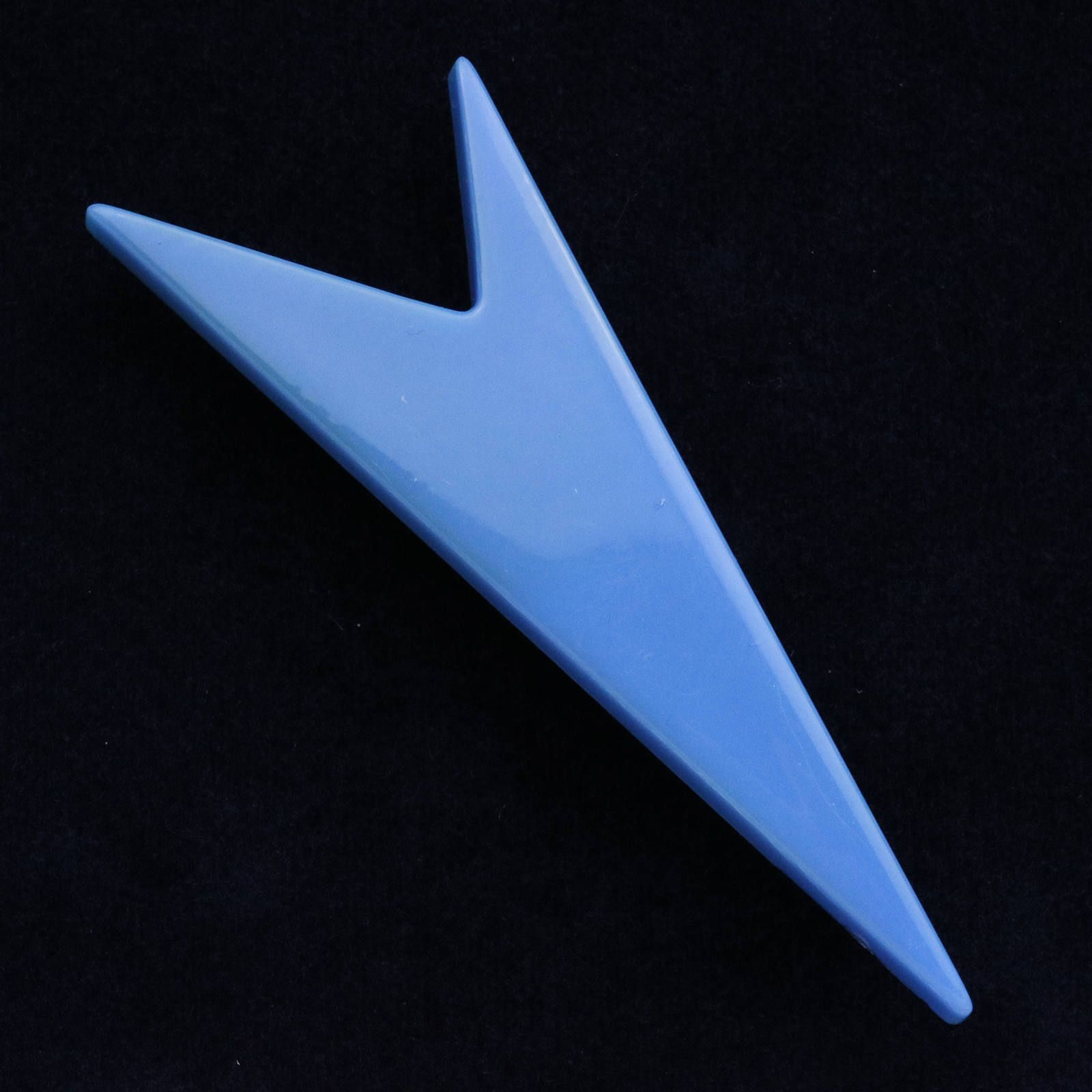 プラスチックブローチ「雷」