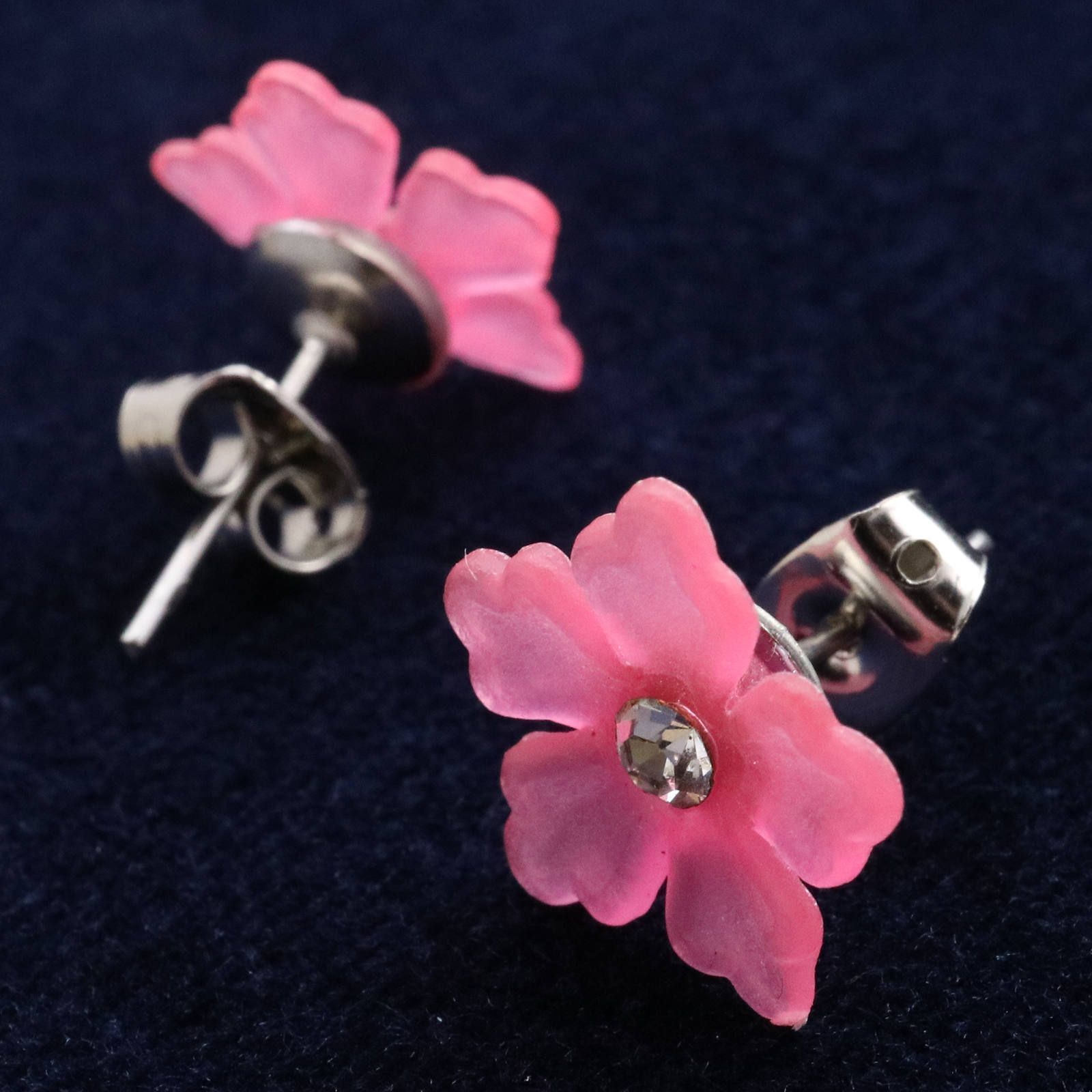 ピアス「クリアフラワー」