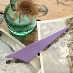 プラスチックブローチ「雷」