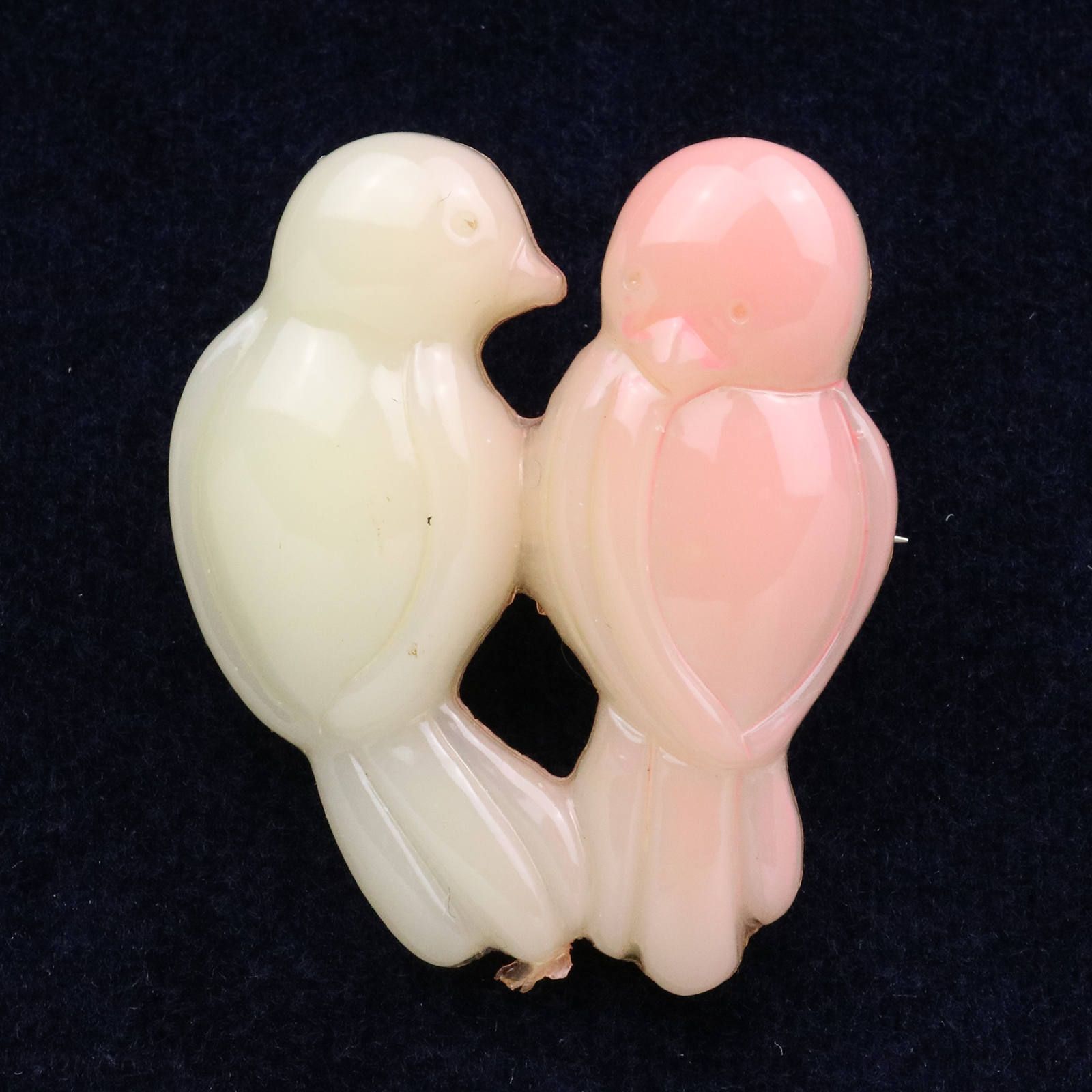 プラスチックブローチ「つがいの小鳥」