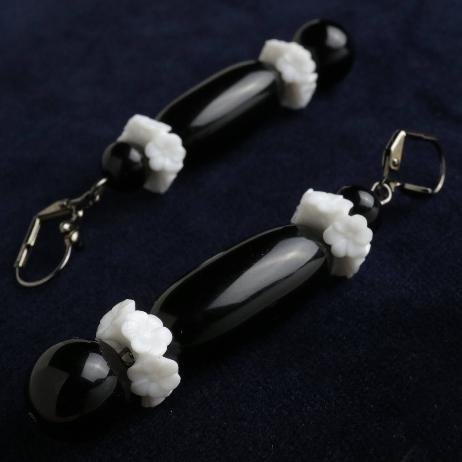 「ブラブラロングオーバル&フラワー」ピアス