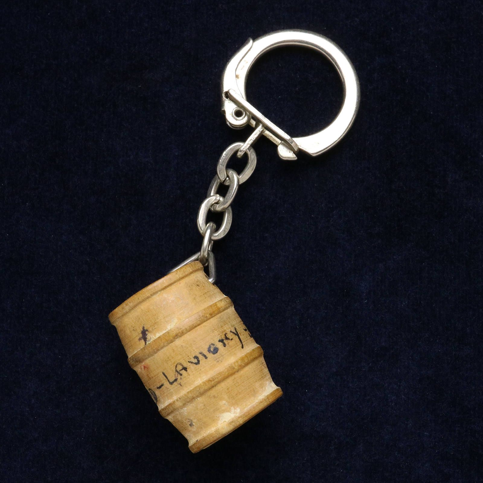 FERDINAND LAVIGNY JURA タル フレンチキーホルダー