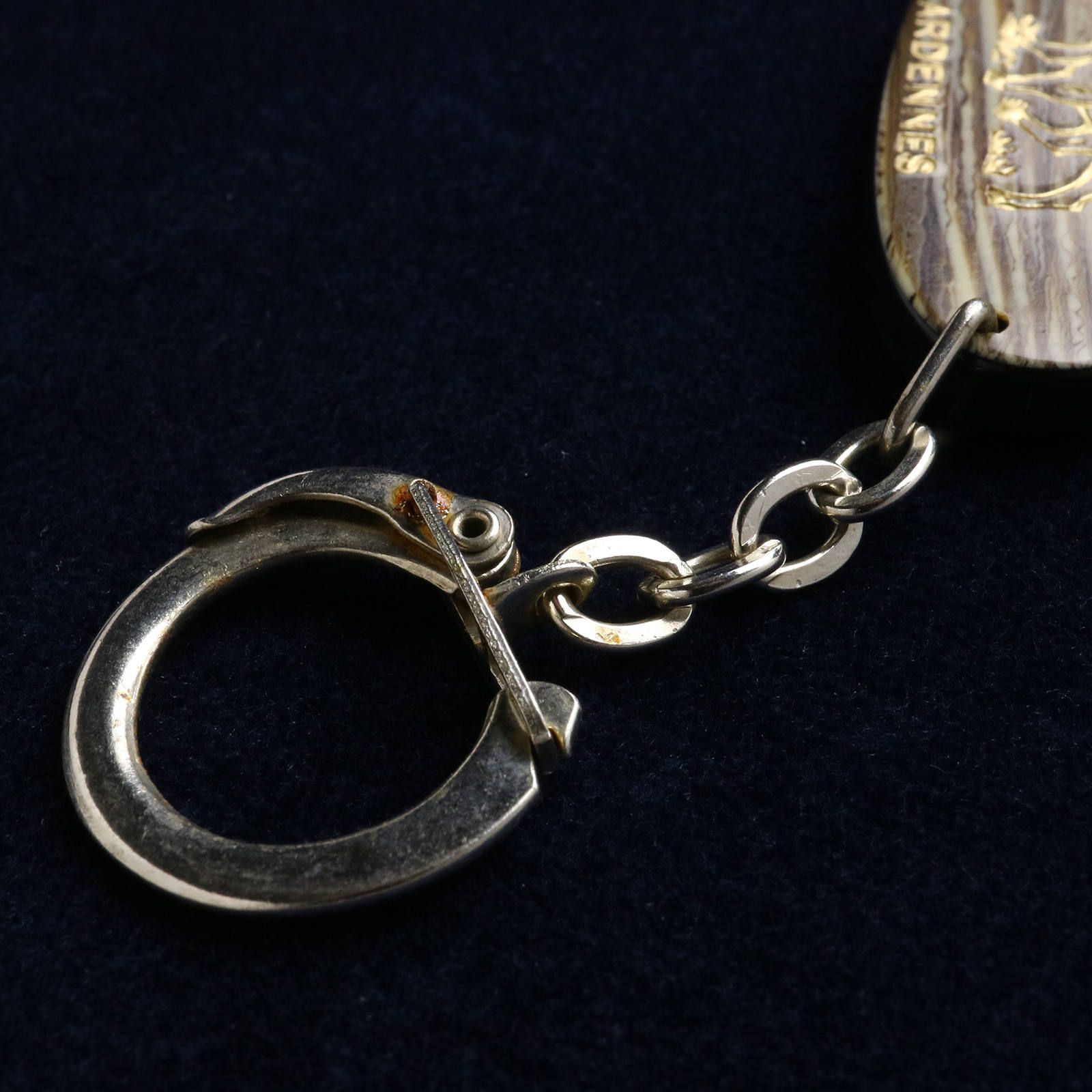 BISCUITERIE CONFISERIE CHEZ-ANTOINE ARDENNES フレンチキーホルダー