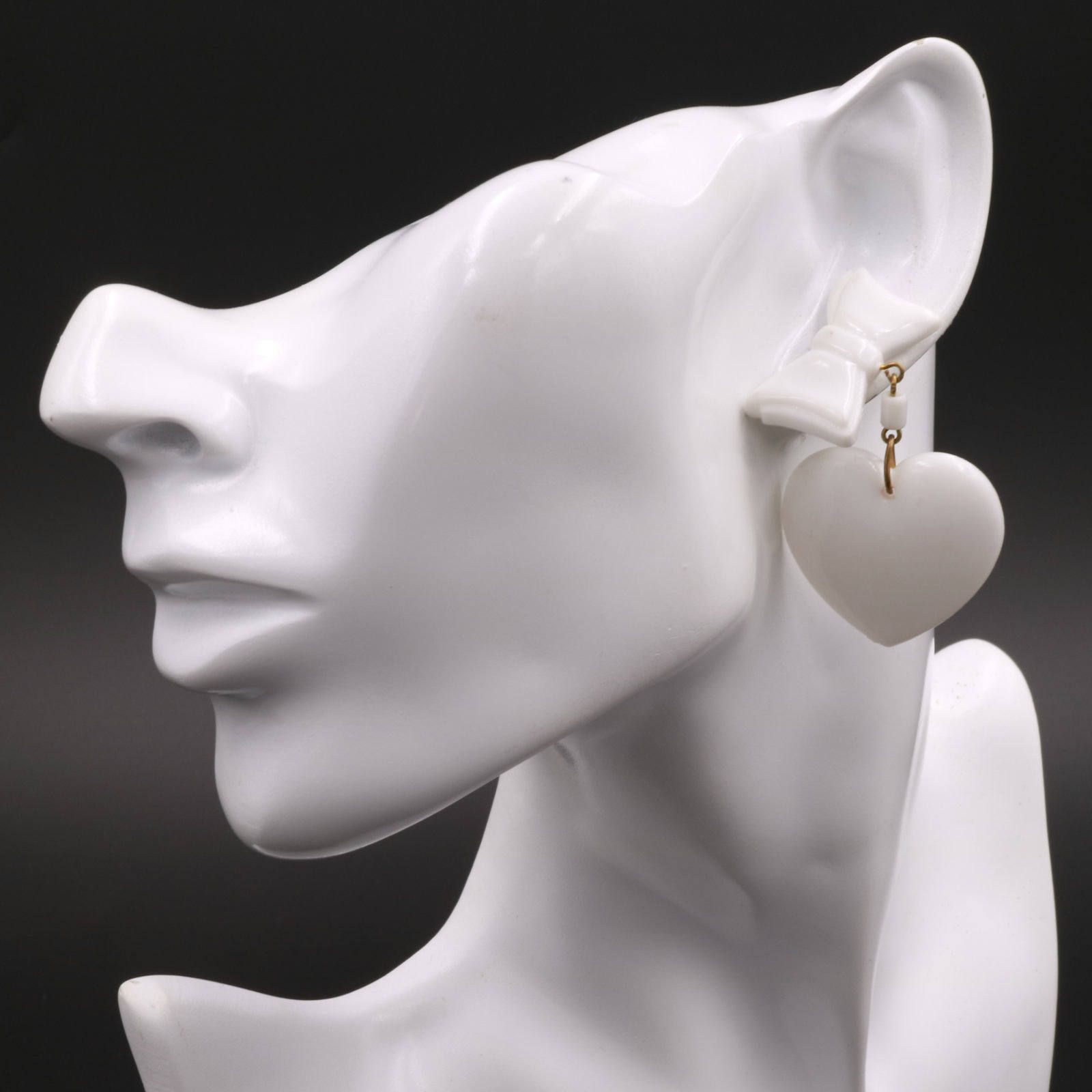「プラハート&リボン」ピアス