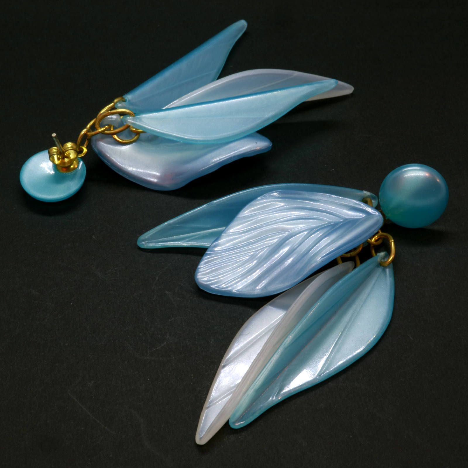 「パールパステルリーフ」ピアス
