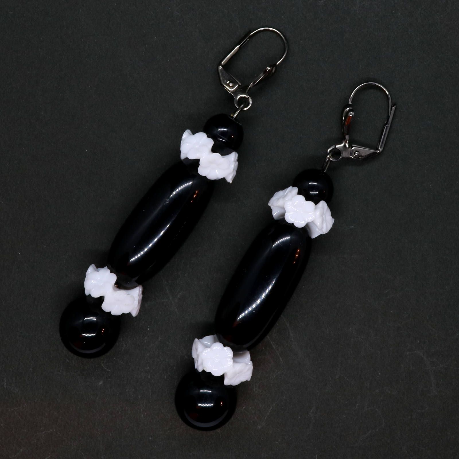 「ブラブラオーバル&ミニフラワー」ピアス
