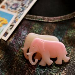 「グラデーションゾウ」ブローチ フランス