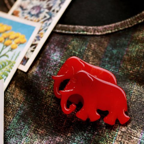 「グラデーションゾウ」ブローチ フランス