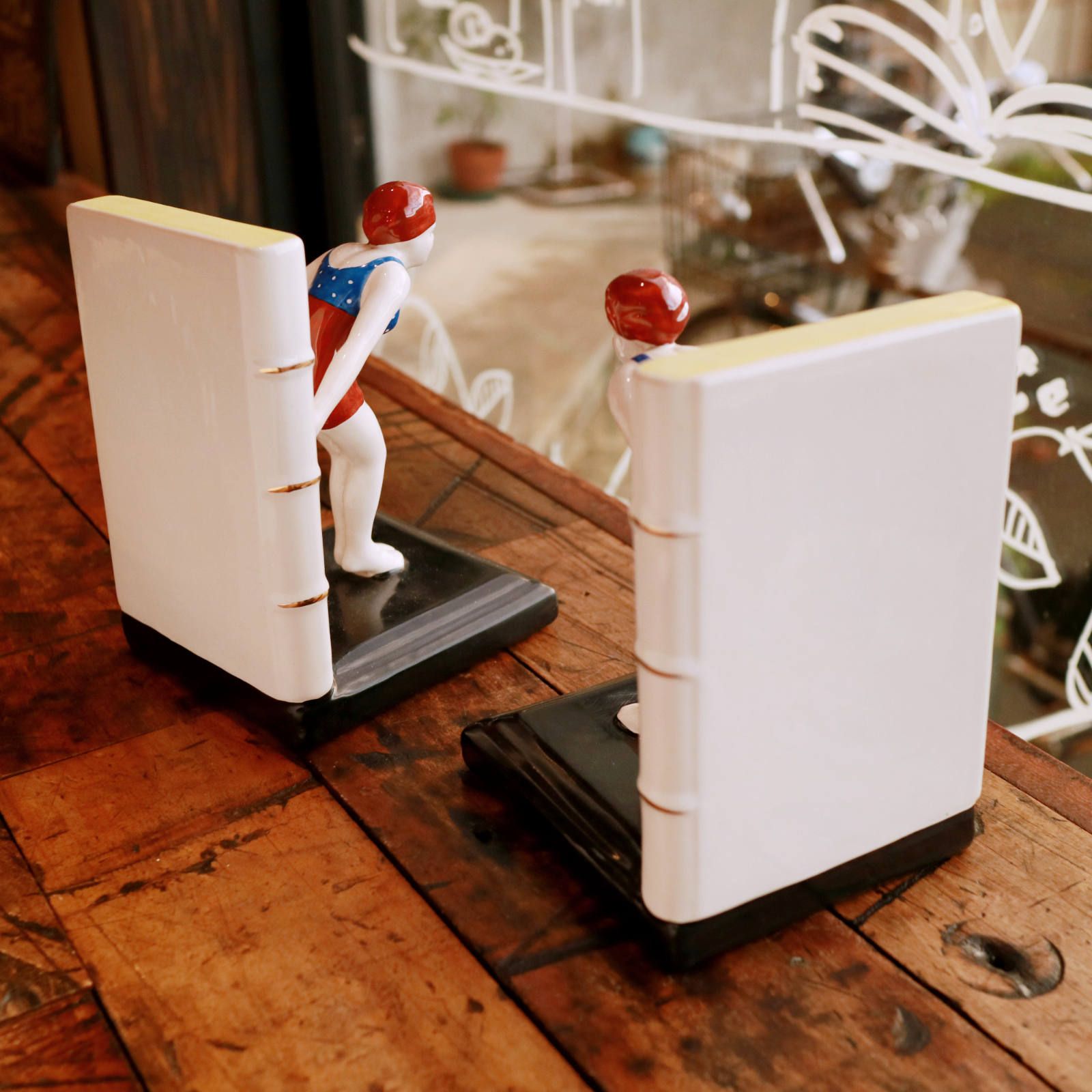 「べニューズ」 トリコロールブックエンド 磁器製の水着女性 フランス 1920s