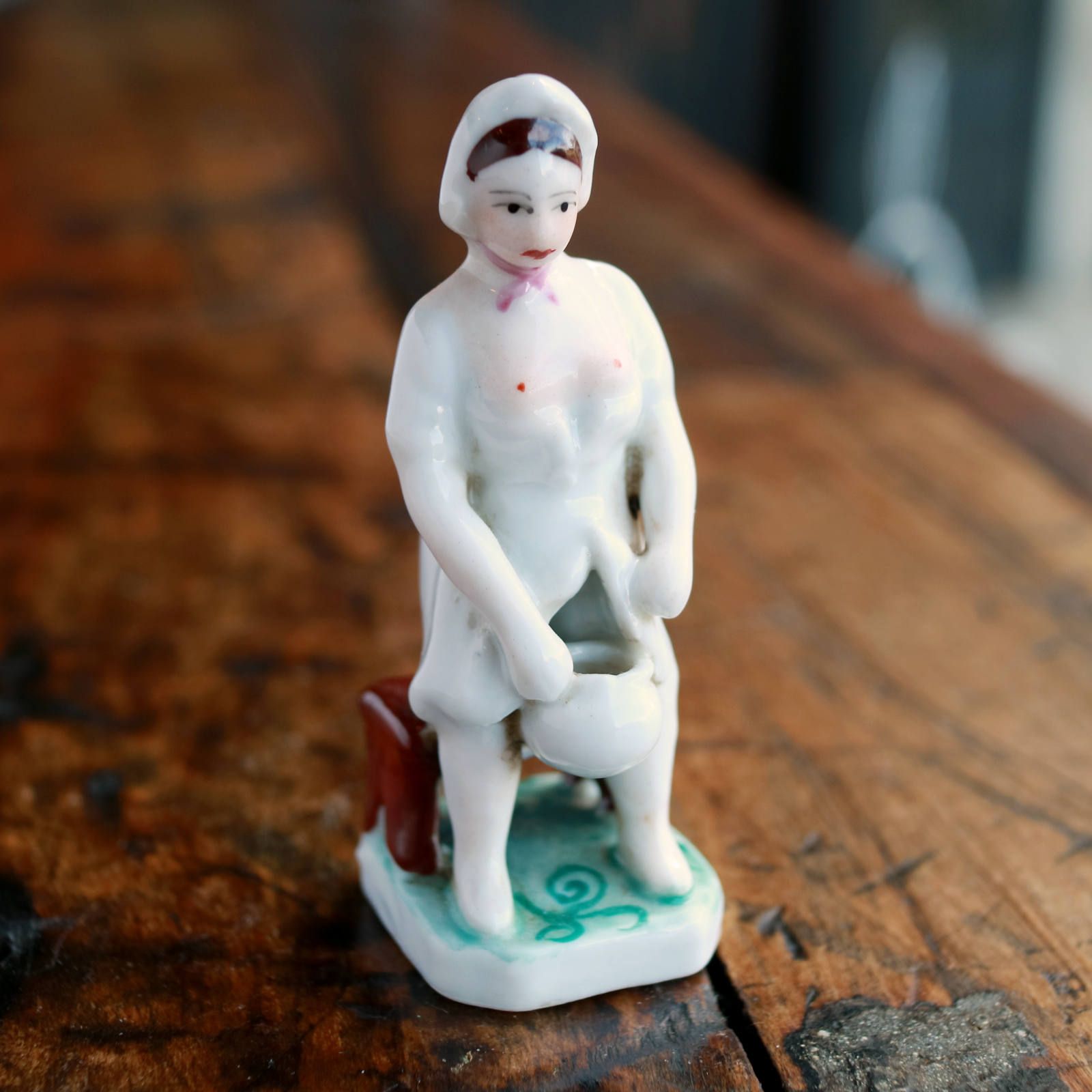 ピッピおっぱい 磁器製の女性 フランス 19世紀末