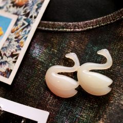 「グラデーションスワン」ブローチ フランス