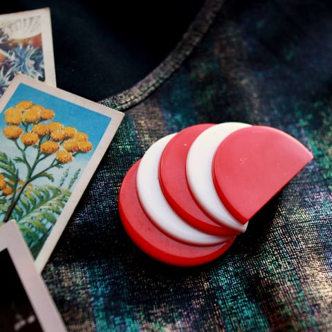 「連続する半円」ブローチ フランス