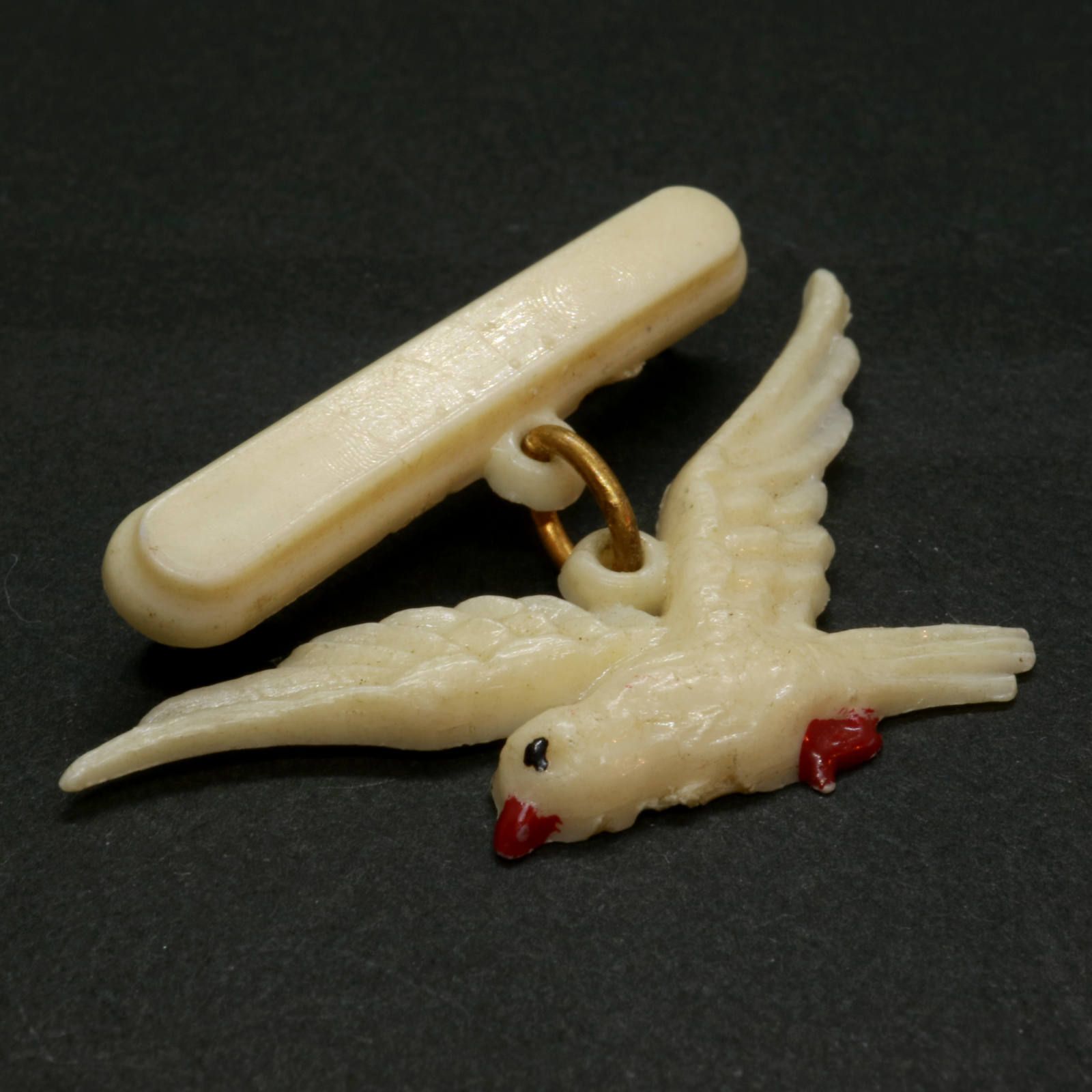 「羽ばたく鳥」ブローチ フランス