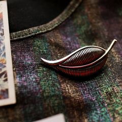 「リーフ」ブローチ フランス