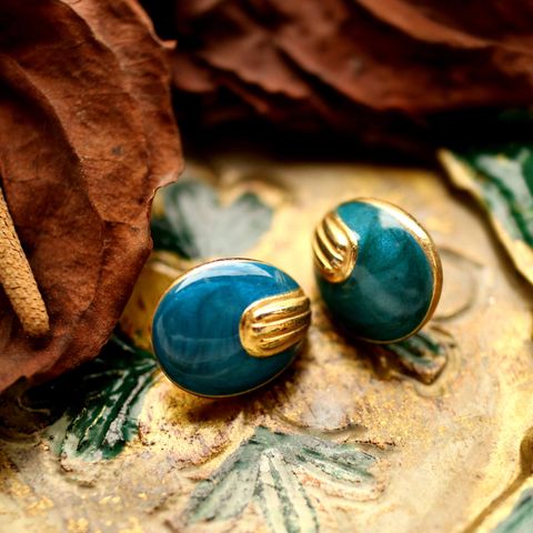 「エナメルオンオーバル」ピアス フランス