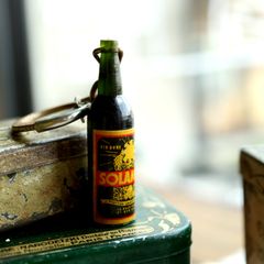 SOLAMIOT ワイン フレンチキーホルダー