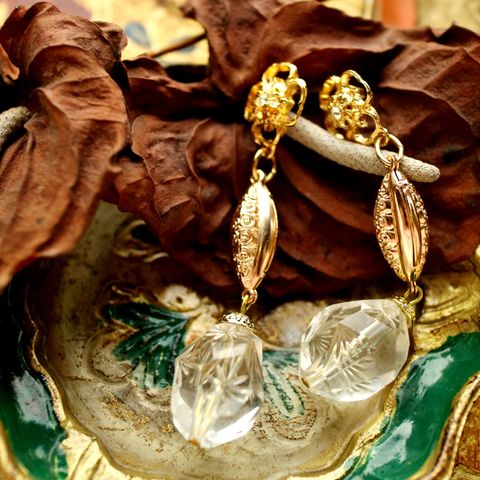 「ブラブラクリスタルロック」ピアス フランス