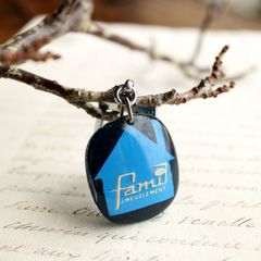 FAMILISTERE ファミリステール 家具・家電小売り ブルボンキーホルダー