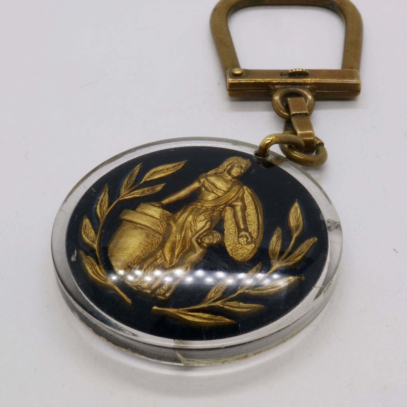 A.G.VIE ASSURANCES GENERALES VIE 保険会社 ブルボンキーホルダー