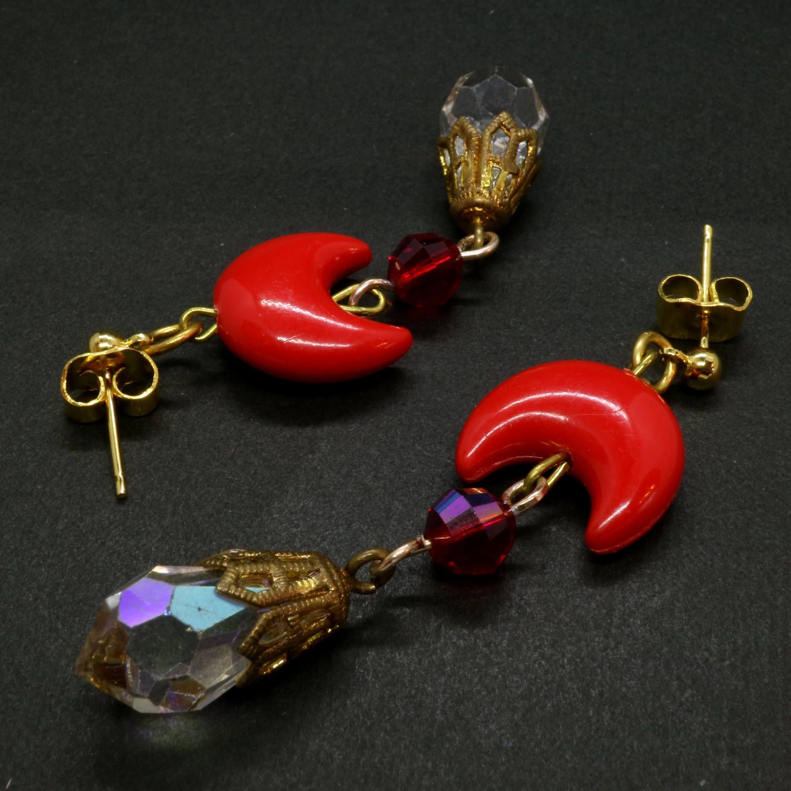 「ブラブラクリスタル木の実」ピアス フランス