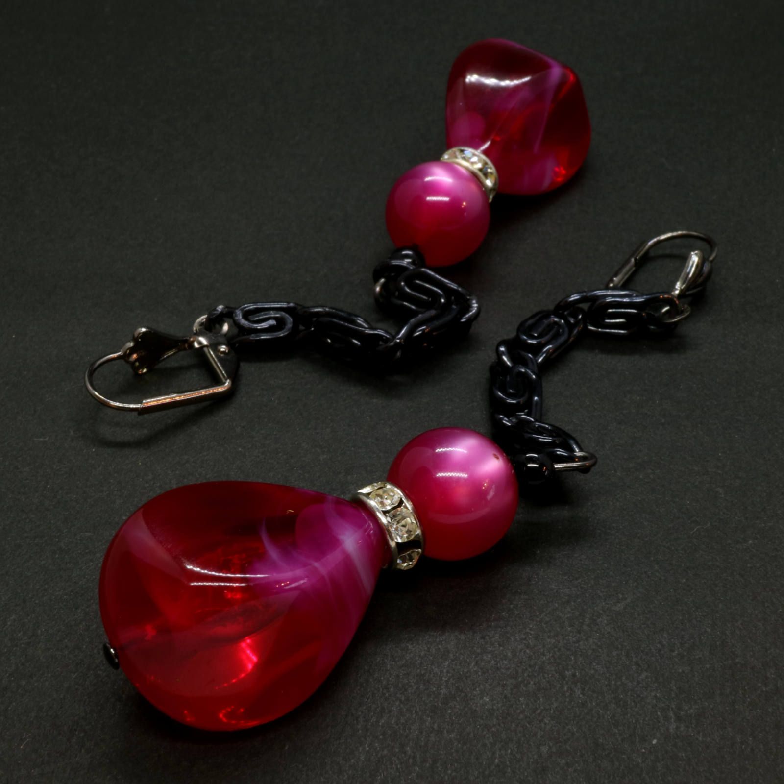 「ブラブラチェーンカットドロップ」ピアス フランス