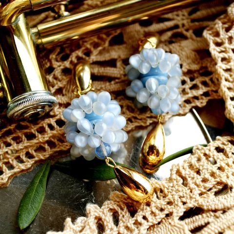 「ブラブラフロストドロップ鈴なり」ピアス フランス