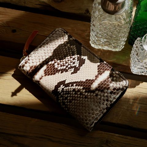 「HEBI」ラウンドミドル財布/ベージュ