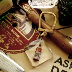 DUBONNET デュボネ ブルボンキーホルダー
