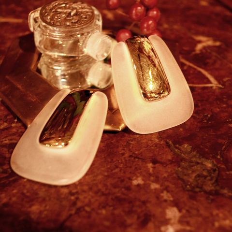 「ゴールド×ルセントプレート」イヤリング AVON フランス