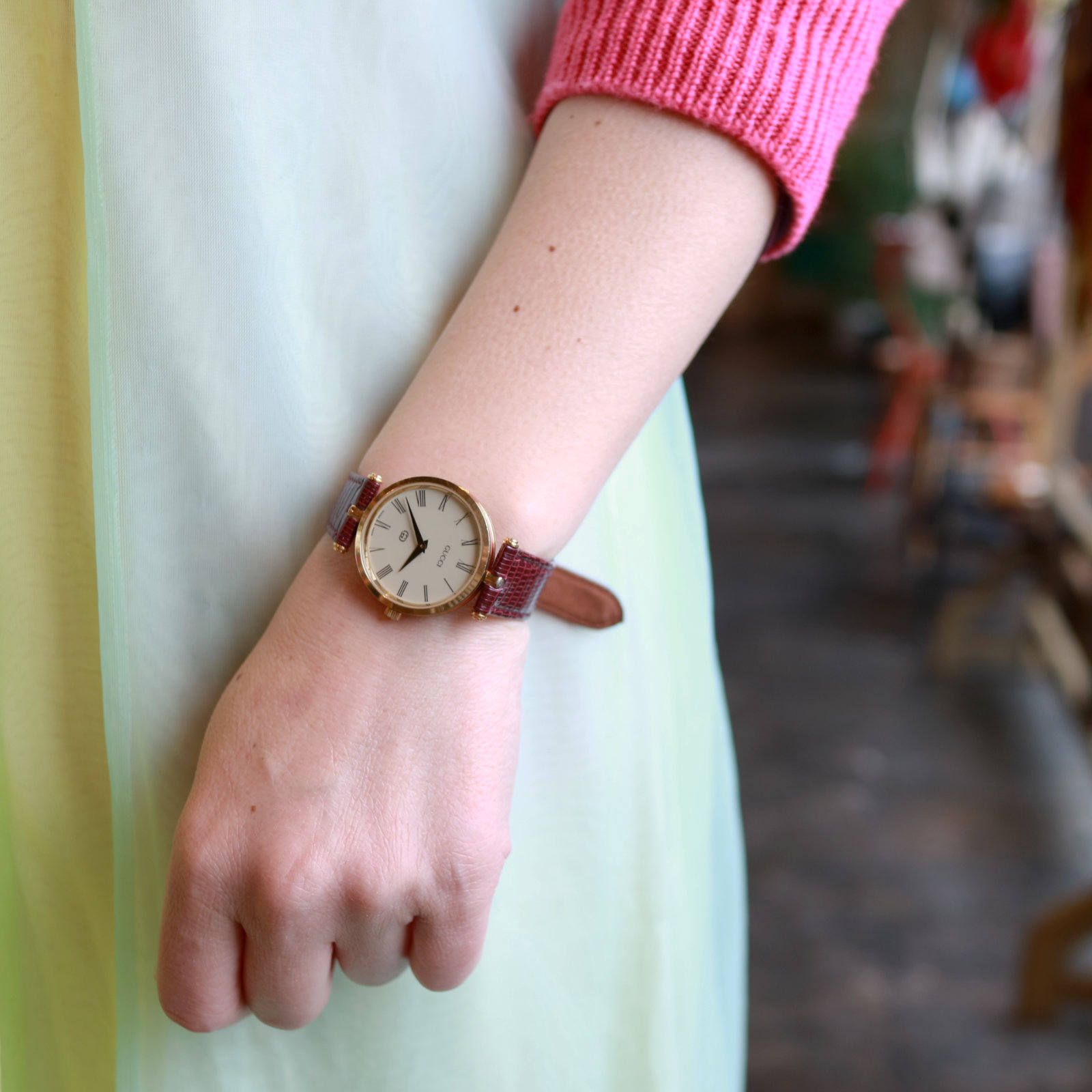 「シェリーライン」VINTAGE WATCH GOLDxECRU DIAL 【GUCCI】 1980~90's メンズ