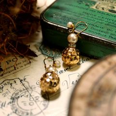 「ブラブラパール&ゴールドミラーボウル」ピアス フランス
