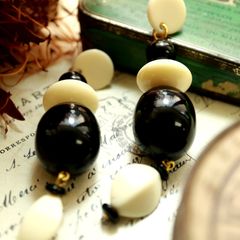 「ブラブラブラックオリーブアンドホワイト」ピアス フランス
