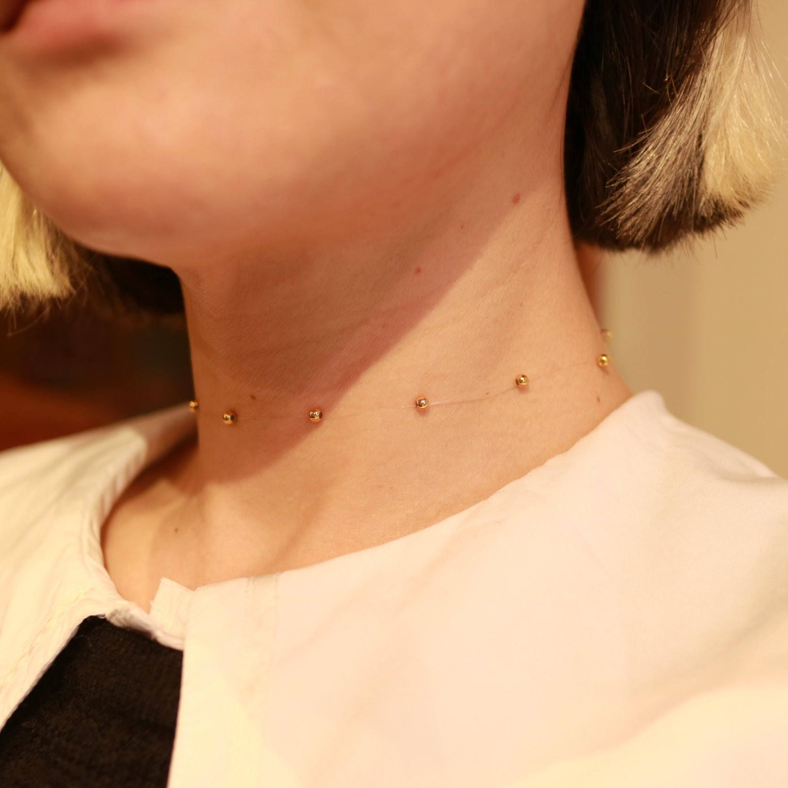 「Point nacklace gold」ネックレス