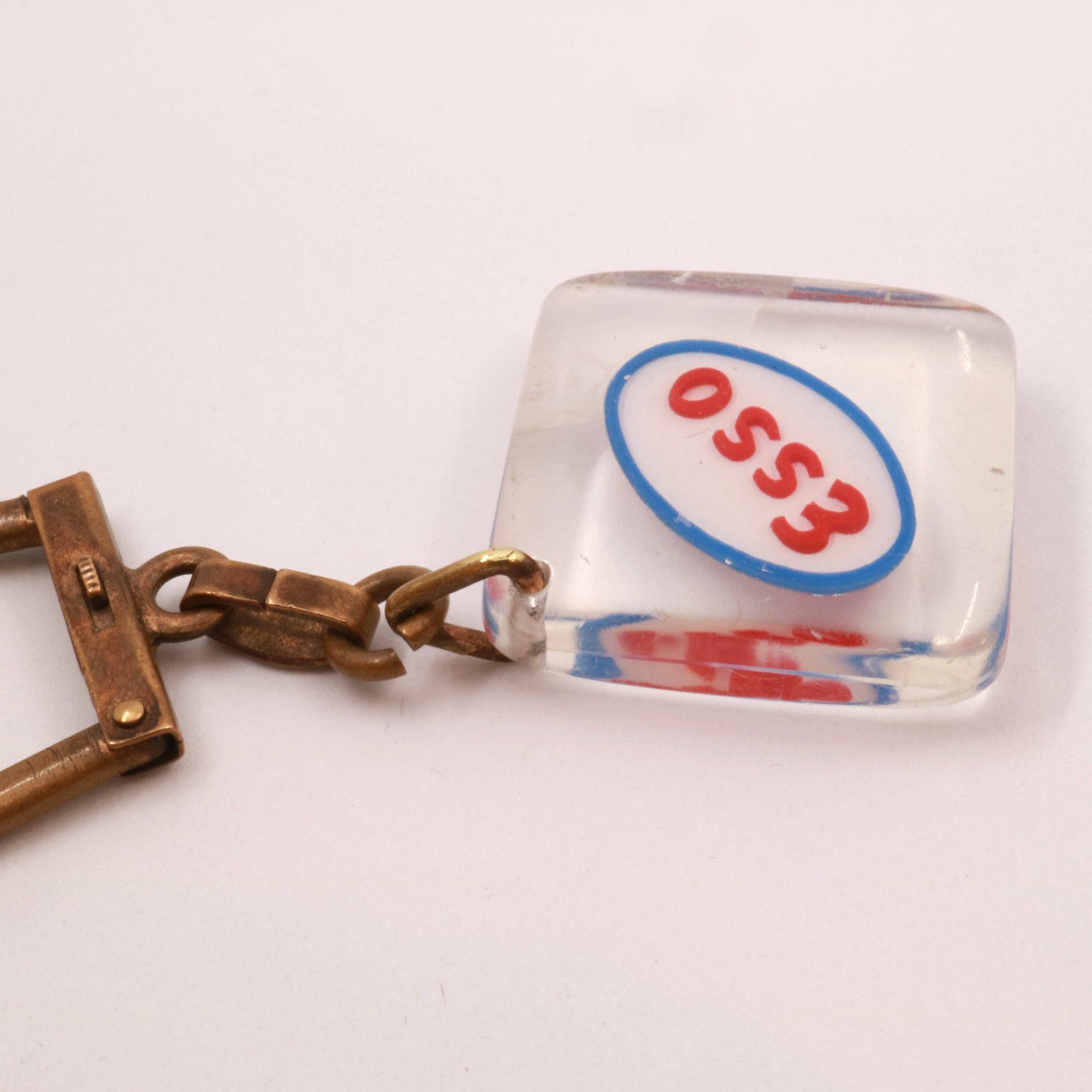 ESSO エッソ オイル ブルボンキーホルダー
