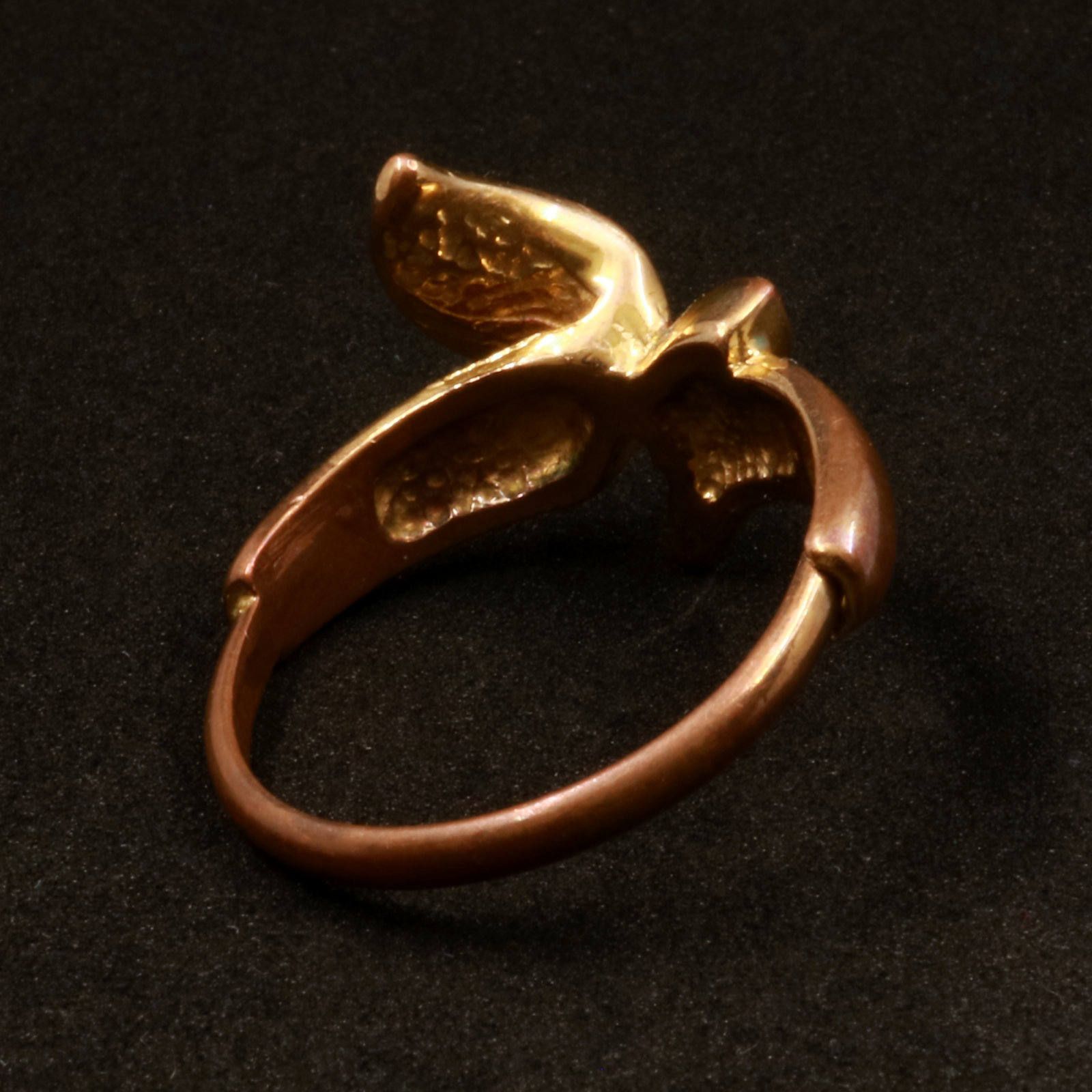 「ラインストーンリーフ」リング フランス