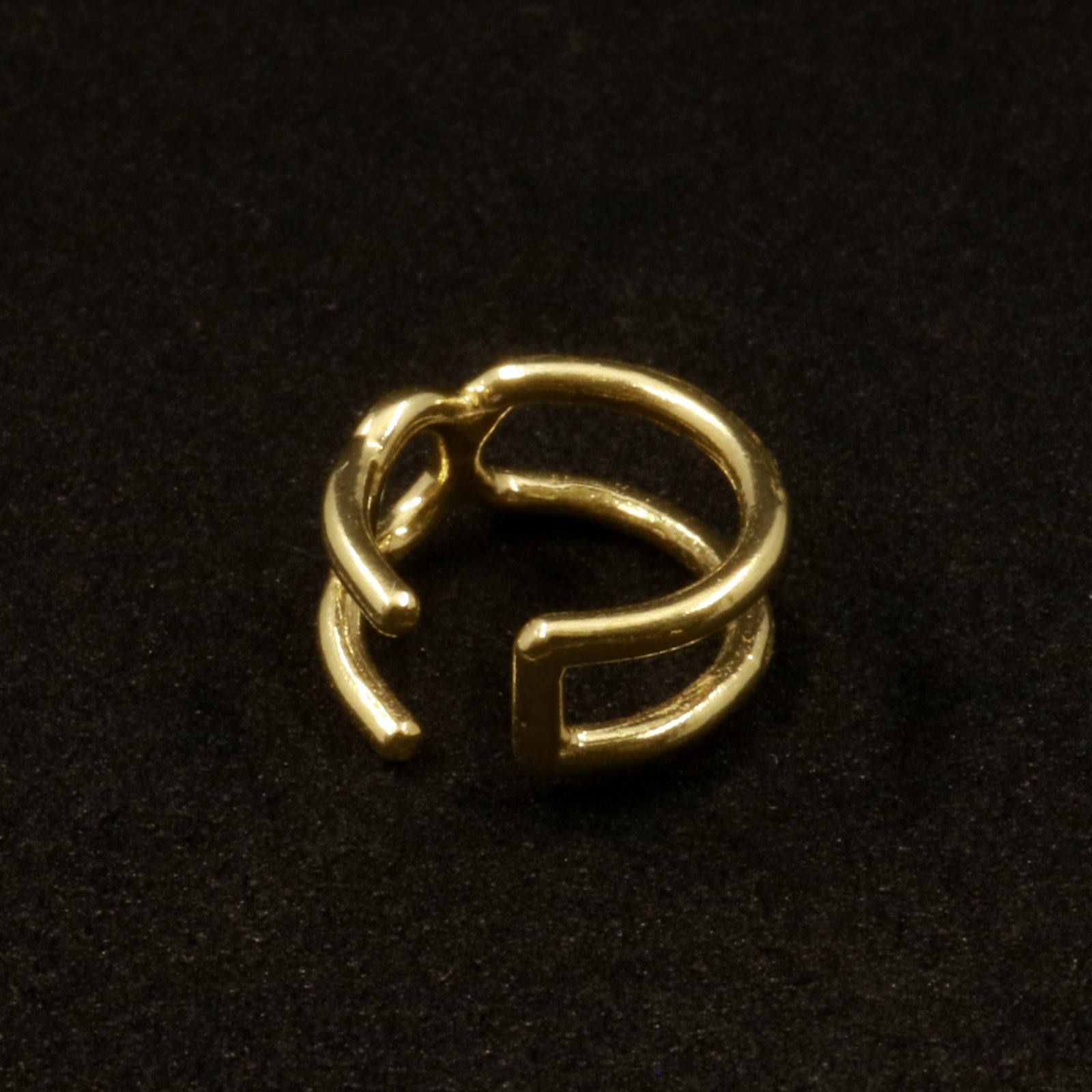 「horoscope earcuff Taurus」イヤーカフ おうし座 ゴールド(片耳)