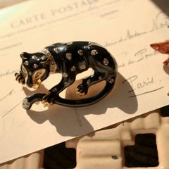 「80s クロヒョウ」ブローチ フランス LION DE PARIS