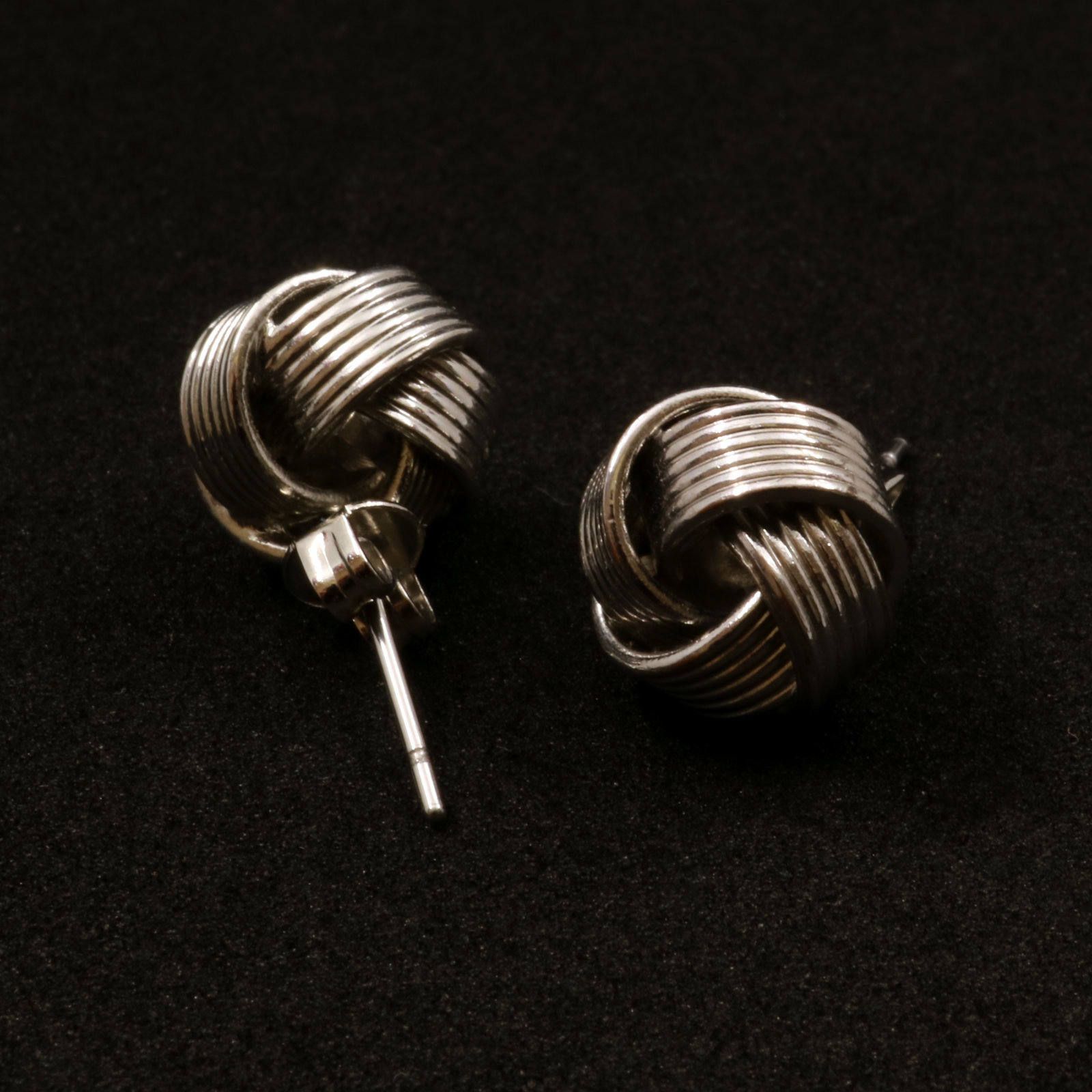 「メタルノット」ピアス フランス