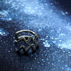 「horoscope earcuff Aquarius」イヤーカフ みずがめ座 シルバー(片耳)