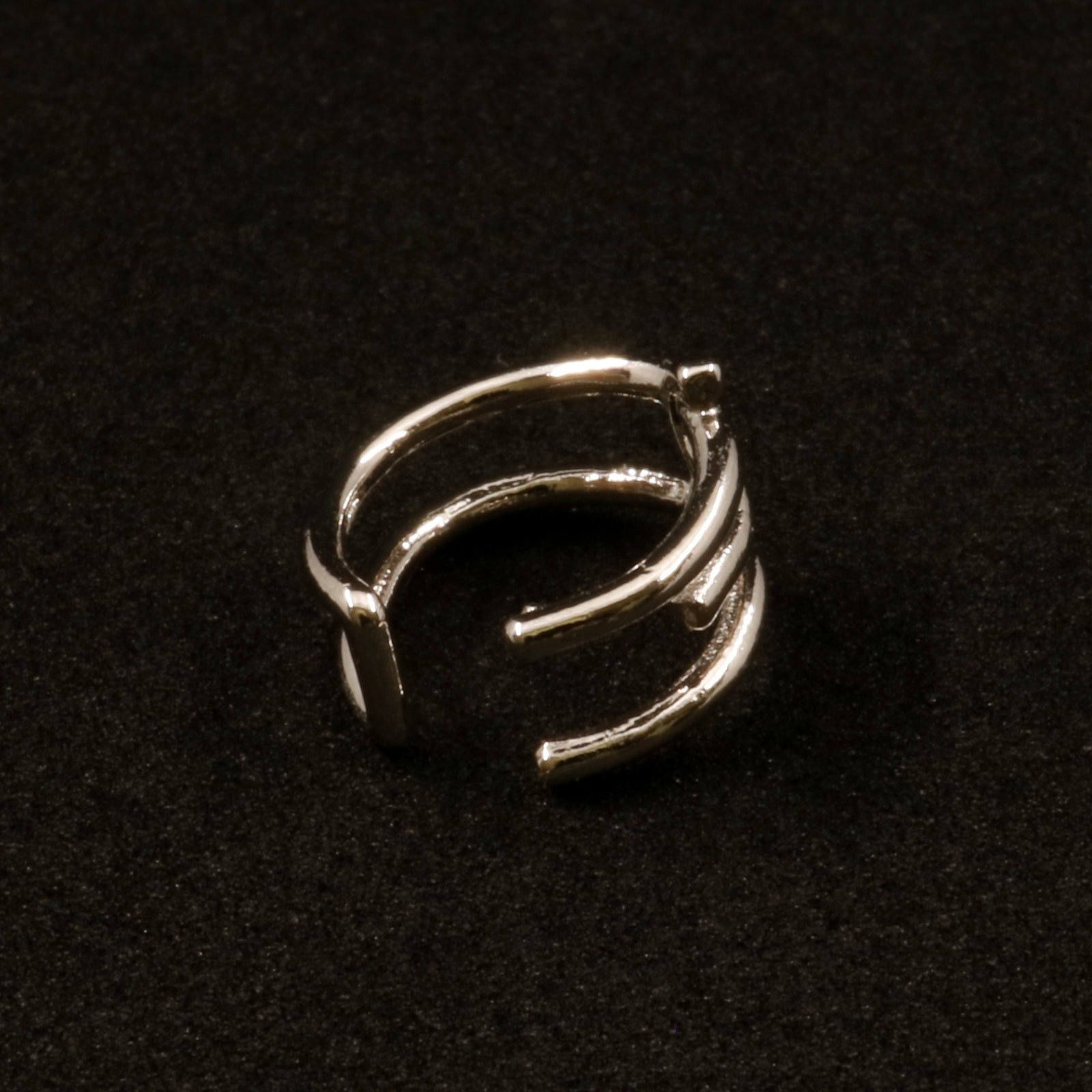 「horoscope earcuff Aries」イヤーカフ おひつじ座 シルバー(片耳)