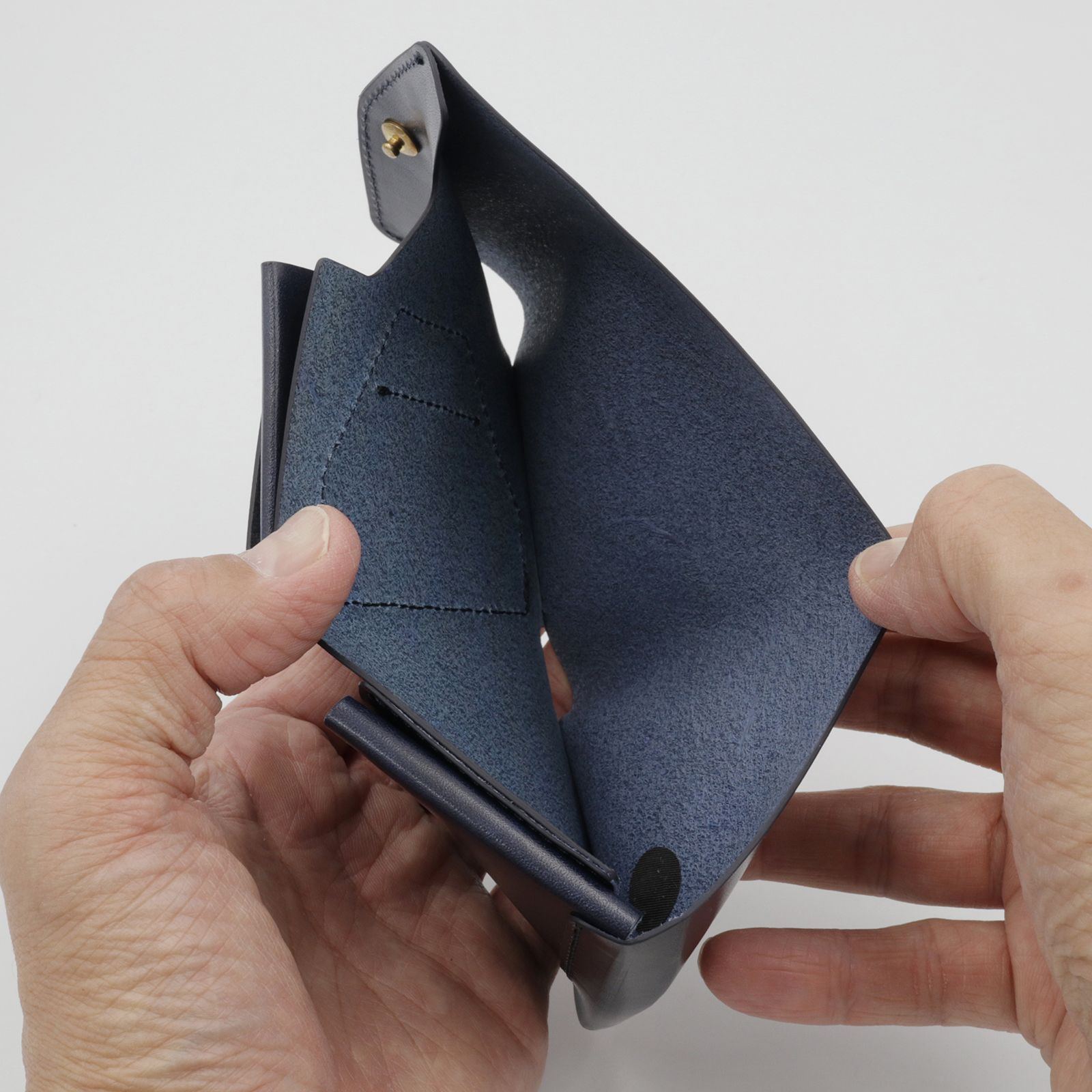 「三つ折りミニ財布PALUMO Rugato」blue