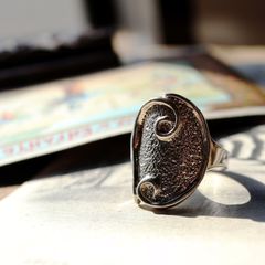 「オーバルたたきデザイン」リング シルバー フランス