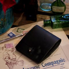 「piastra II」2つ折り財布 ブラック