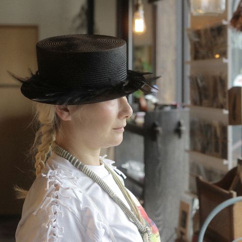 【送料無料対象外】黒い羽根のストローキャノチエ ブラック