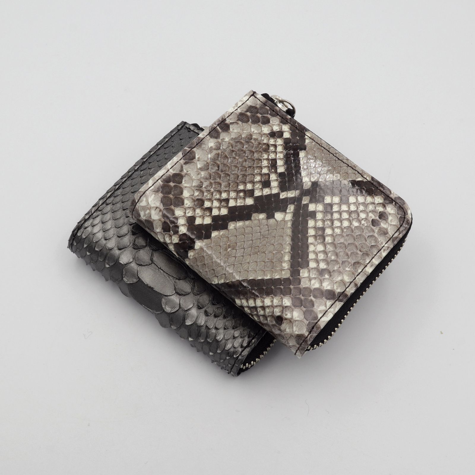 HEBI」Lファスナーコンパクト財布 ベージュ