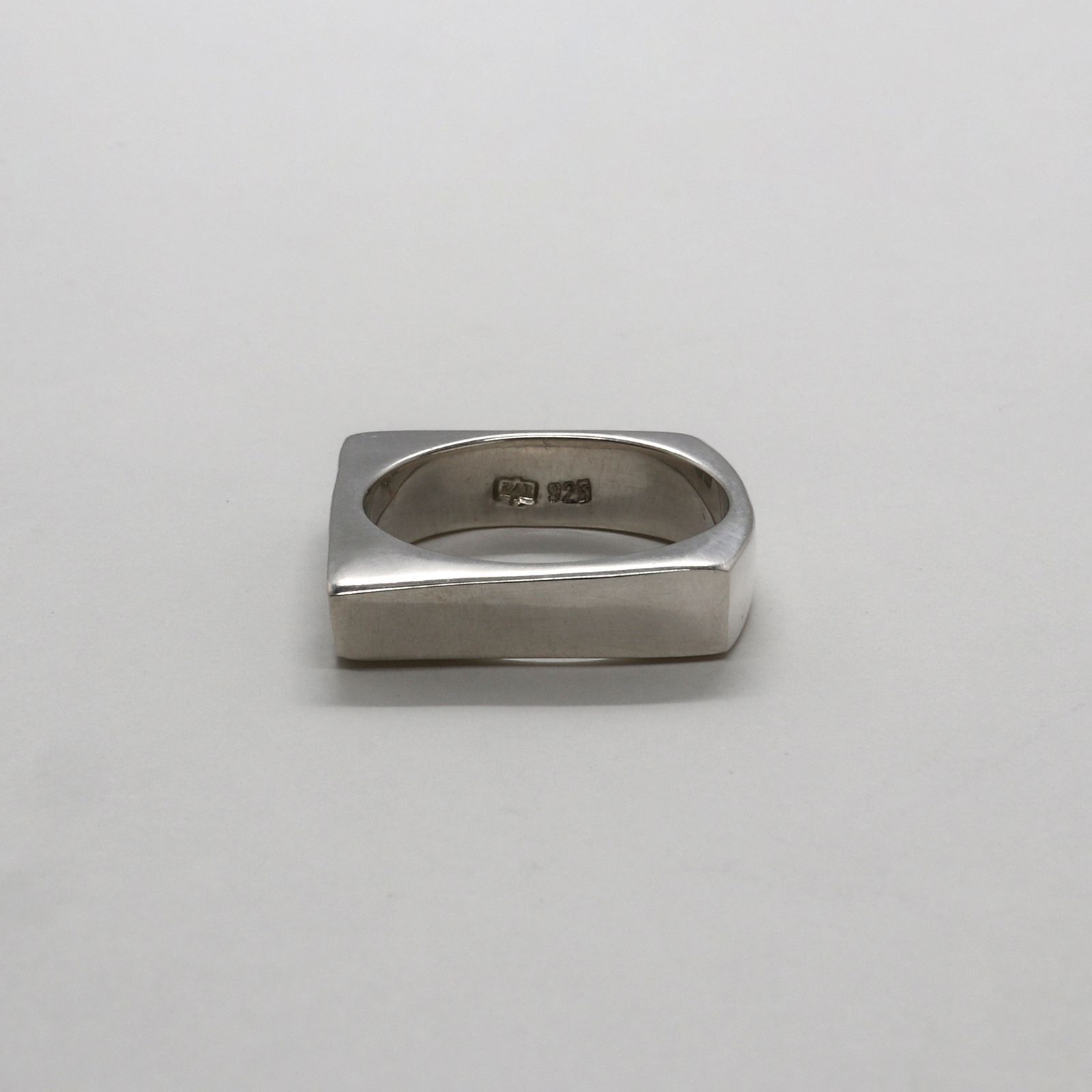 「The Married Ring」リング