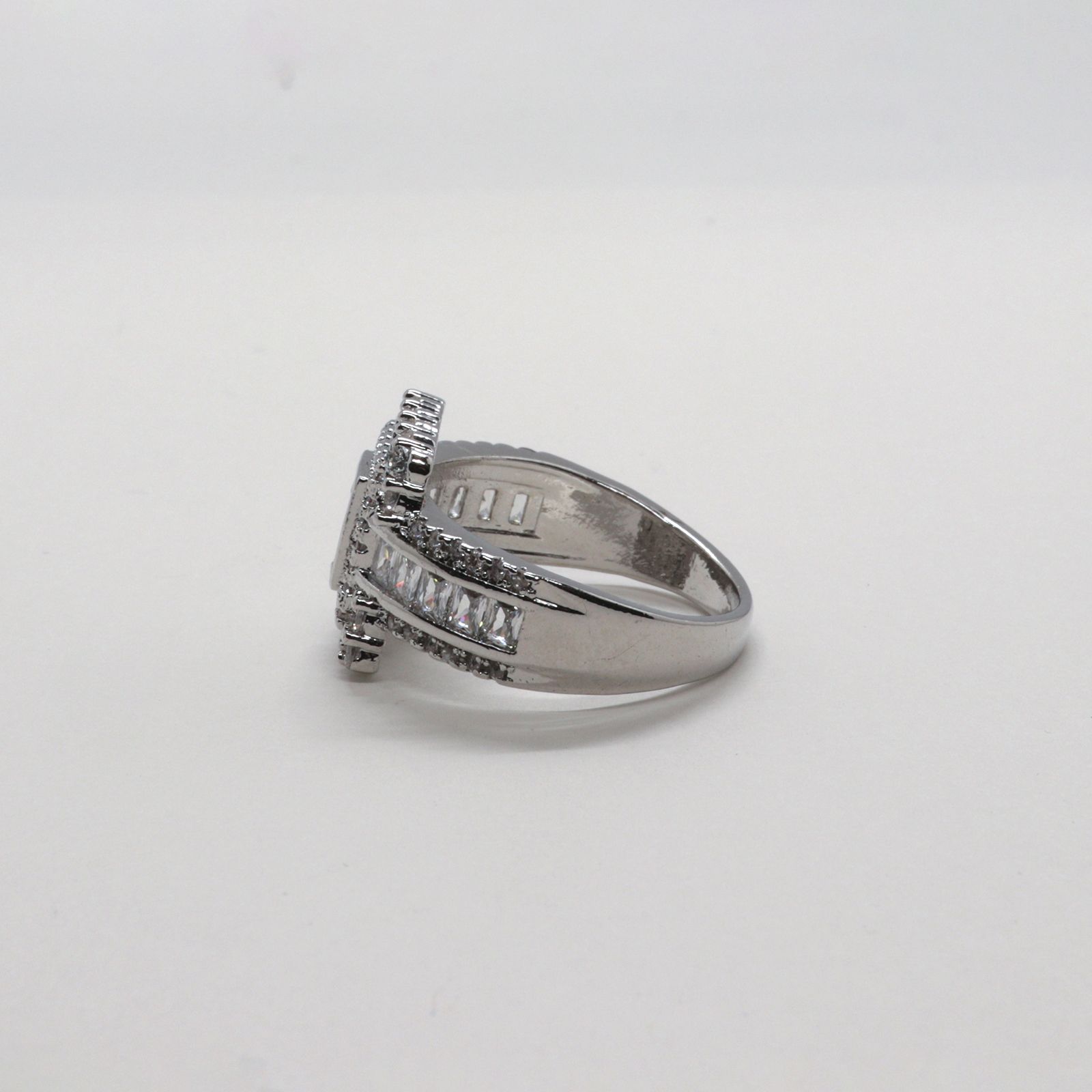 「スクエアゴージャス」デッドストックリング イギリス